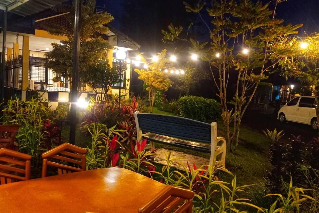 Designer Villa Tokyo Cianjur Εξωτερικό φωτογραφία