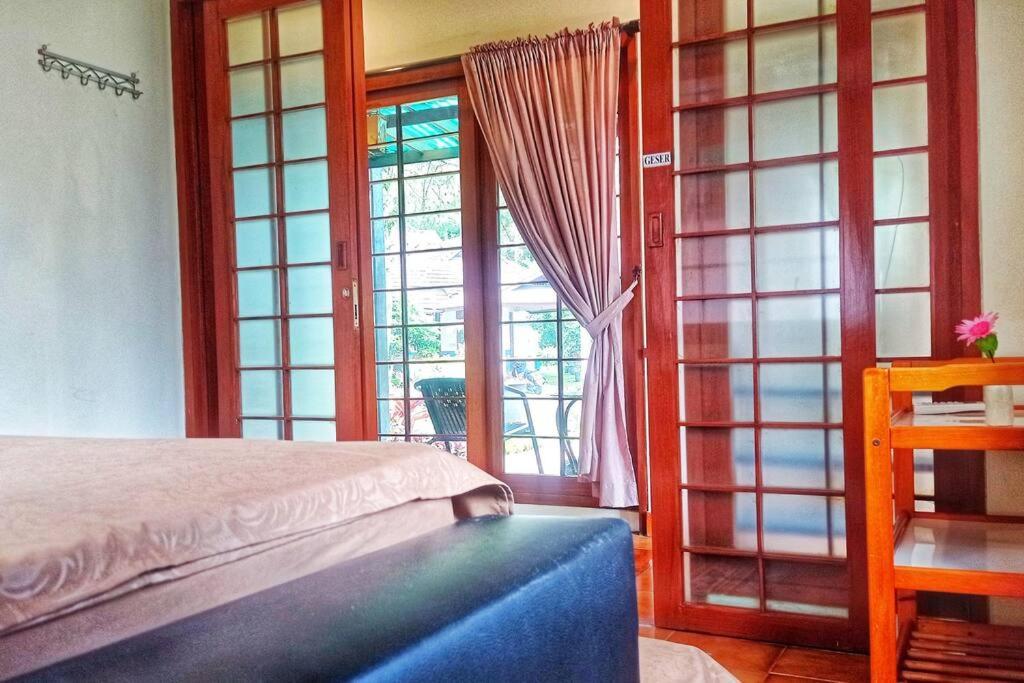 Designer Villa Tokyo Cianjur Εξωτερικό φωτογραφία