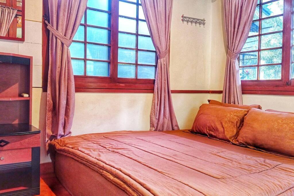 Designer Villa Tokyo Cianjur Εξωτερικό φωτογραφία