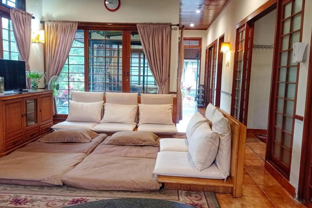 Designer Villa Tokyo Cianjur Εξωτερικό φωτογραφία