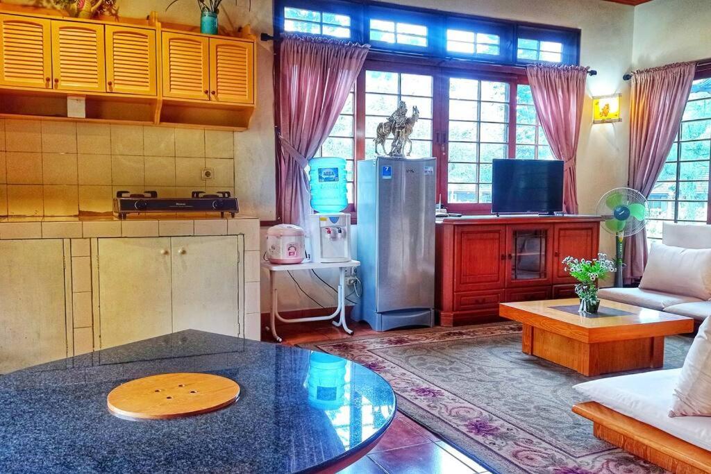 Designer Villa Tokyo Cianjur Εξωτερικό φωτογραφία