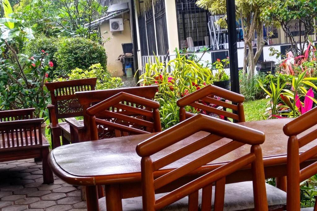 Designer Villa Tokyo Cianjur Εξωτερικό φωτογραφία